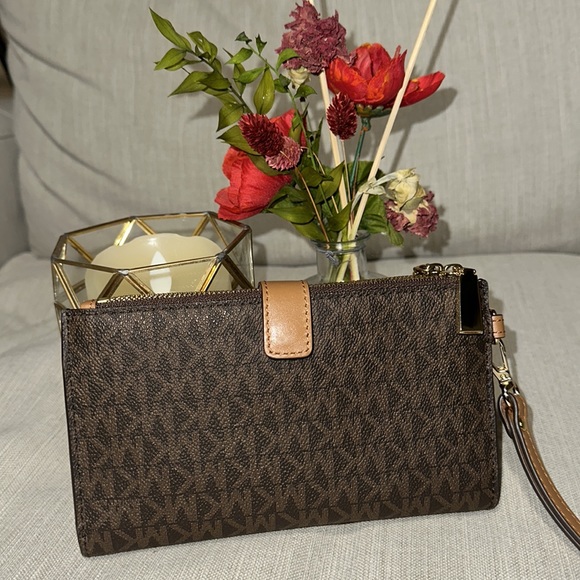 Michael kors wallet - Picture 4 of 8